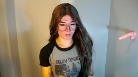 LORINE online show from 12-15-24, 10:37
