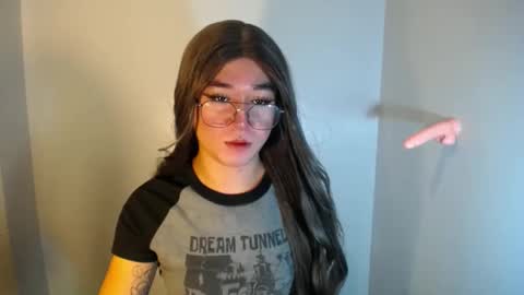 LORINE online show from 12-24-24, 07:22