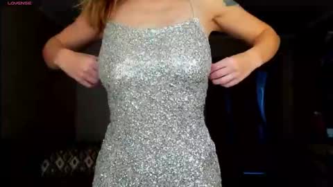 desired zoya online show from 10-24-25, 05:26