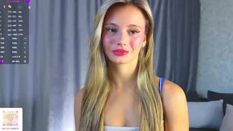 Snapshot of desireeclipse chatting on 10-31-25, 06:47 Willow online show from 10-31-25, 06:47