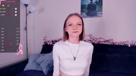 Snapshot of desiresecret222 chatting on 10-16-25, 07:20 Jade online show from 10-16-25, 07:20
