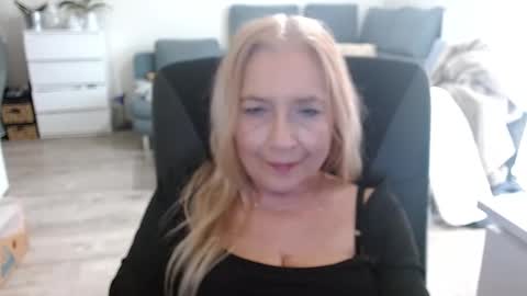 S O F I A online show from 12-21-24, 11:01