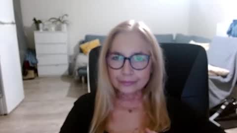 S O F I A online show from 01-06-25, 05:38