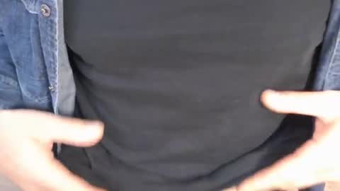 Snapshot of desperado3000 chatting on 10-24-25, 08:33 desperado3000 online show from 10-24-25, 08:33