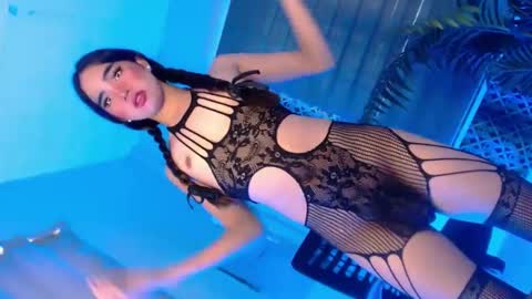 Snapshot of destinyrosexxx chatting on 12-28-24, 03:47 Chelsea online show from 12-28-24, 03:47