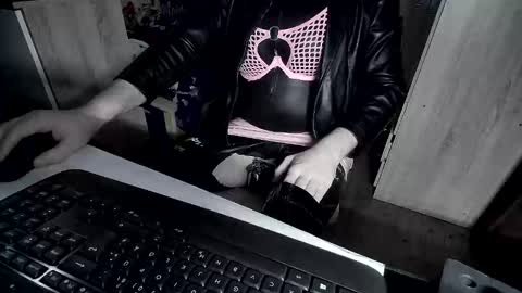 devbi1984 online show from 02-03-25, 07:51