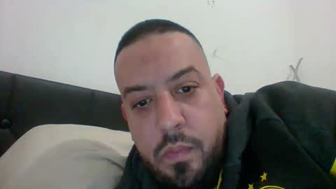 Snapshot of devil_angel66 chatting on 02-14-26, 04:37 devil_angel66 online show from 02-14-26, 04:37