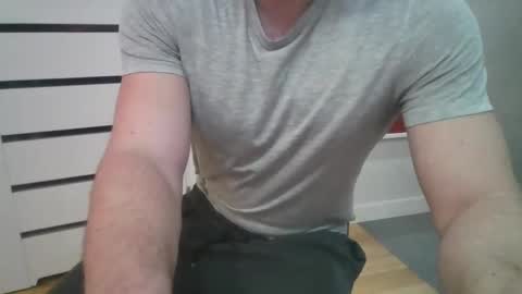 Snapshot of devilguard993 chatting on 01-07-25, 12:52 devilguard993 online show from 01-07-25, 12:52