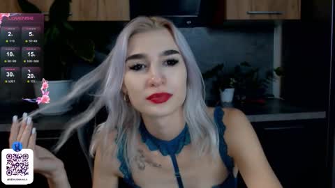 Kayla online show from 09-29-25, 04:01