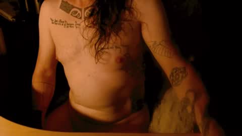 Snapshot of devillovesanything777 chatting on 09-22-25, 06:04 devillovesanything777 online show from 09-22-25, 06:04