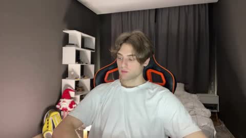 devilnut1 online show from 11-17-25, 06:19