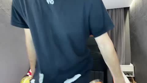 devilnut1 online show from 11-23-25, 05:57