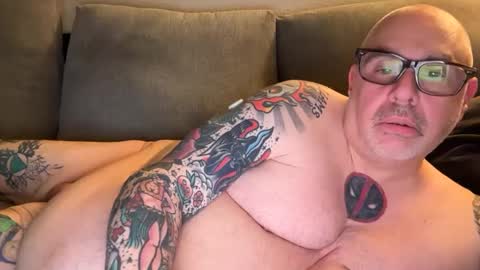 Snapshot of devilpool000 chatting on 09-21-25, 04:41 cartman online show from 09-21-25, 04:41
