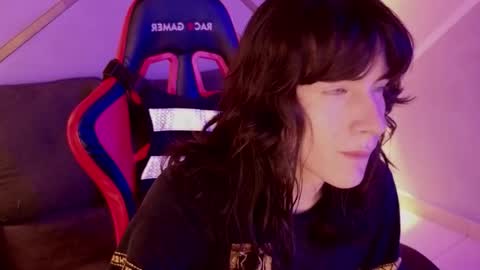 Alex online show from 10-25-25, 03:58