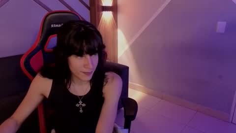 Alex online show from 10-30-25, 03:52