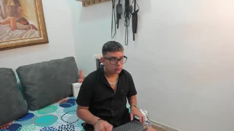 Devil online show from 10-18-25, 02:36