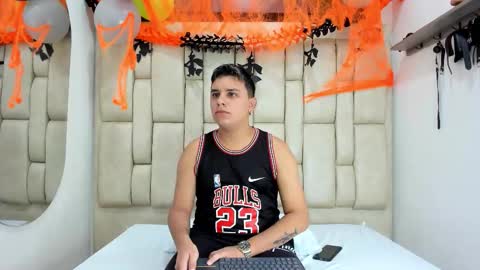 Devil online show from 10-29-25, 02:58