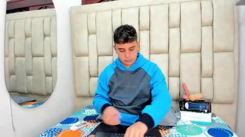 Devil online show from 11-18-25, 02:28