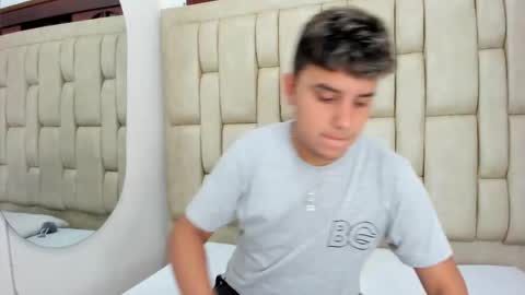 Devil online show from 11-25-25, 02:33