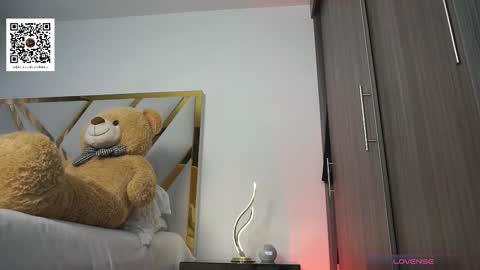 Devin Hunter online show from 11-25-25, 02:50