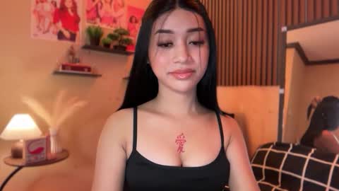 Devine Greyson online show from 11-18-25, 07:51