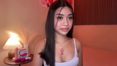 Snapshot of devine_goddessx chatting on 11-25-25, 10:26 Devine Greyson online show from 11-25-25, 10:26