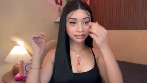 Snapshot of devine_goddessx chatting on 11-26-25, 12:06 Devine Greyson online show from 11-26-25, 12:06