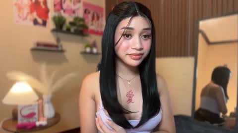 Snapshot of devine_goddessx chatting on 02-09-26, 08:13 Devine Greyson online show from 02-09-26, 08:13