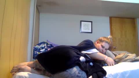 devykitten online show from 02-14-25, 03:47