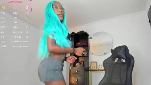 Snapshot of deyy_madisson chatting on 11-10-25, 08:41 Madisson online show from 11-10-25, 08:41