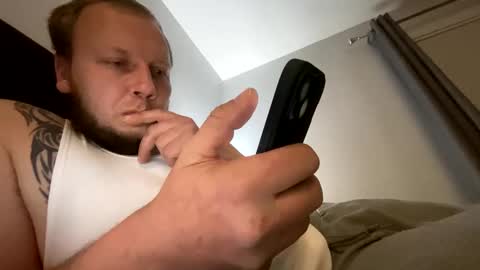 Snapshot of deznuts130 chatting on 01-17-25, 02:08 deznuts130 online show from 01-17-25, 02:08