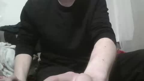 Snapshot of dezz899 chatting on 02-16-26, 06:04 dezz899 online show from 02-16-26, 06:04