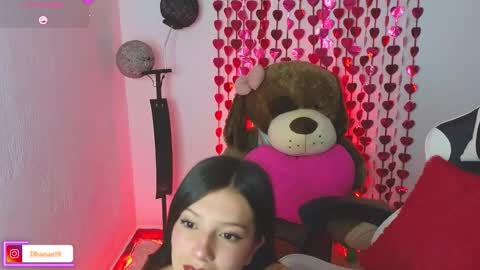 Snapshot of dhanae_tay01 chatting on 09-23-25, 11:30 Dhana online show from 09-23-25, 11:30