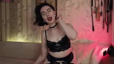 Diana Di Honey online show from 09-08-25, 02:16