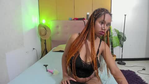 Snapshot of diabla_sexyboobs chatting on 01-01-25, 06:47 D I A B L A online show from 01-01-25, 06:47