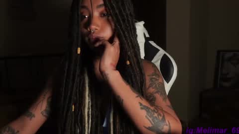 Snapshot of diamon_kataleya chatting on 02-18-25, 07:32 Melissa My schedule 10pm time Colombia online show from 02-18-25, 07:32
