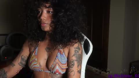 Snapshot of diamon_kataleya chatting on 02-23-25, 09:55 Melissa My schedule 10pm time Colombia online show from 02-23-25, 09:55