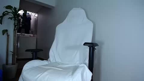 Snapshot of diamond_black00 chatting on 02-08-25, 05:50 MaSSimo online show from 02-08-25, 05:50