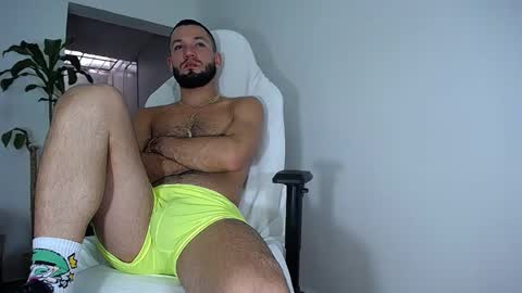Snapshot of diamond_black00 chatting on 03-05-25, 09:48 MaSSimo online show from 03-05-25, 09:48