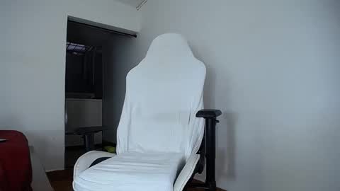 Snapshot of diamond_black00 chatting on 10-22-25, 09:58 MaSSimo online show from 10-22-25, 09:58