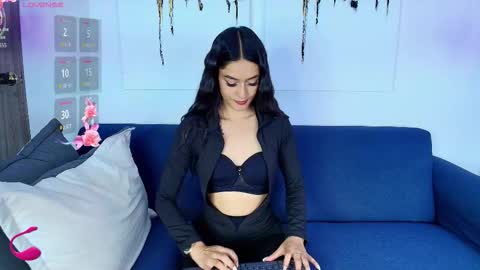 Camila and Megan online show from 09-18-25, 07:05