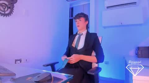 Snapshot of diamond_piarce chatting on 11-16-25, 03:45 Diamond online show from 11-16-25, 03:45