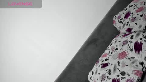 diamondkay_ online show from 12-21-24, 10:28