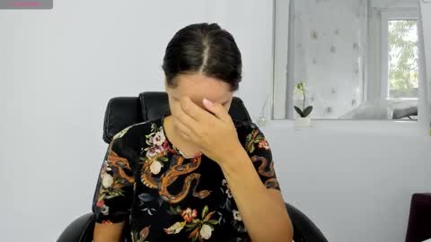 diamondkay_ online show from 10-07-25, 08:11