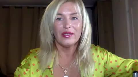 diana583578 online show from 10-15-25, 05:02