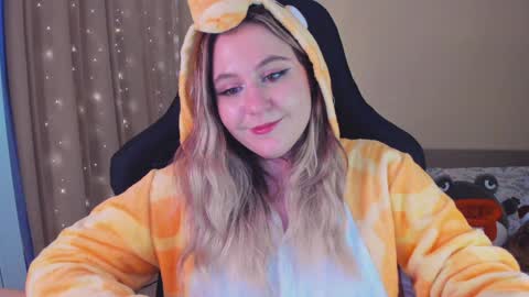 Snapshot of diana_floweri chatting on 12-27-24, 12:45 Diana online show from 12-27-24, 12:45
