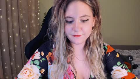 Snapshot of diana_floweri chatting on 01-11-25, 08:43 Diana online show from 01-11-25, 08:43