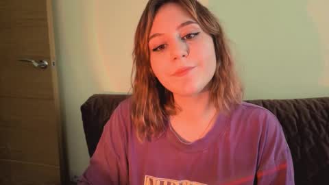 Snapshot of diana_floweri chatting on 09-10-25, 01:00 Diana online show from 09-10-25, 01:00