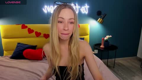 Diana  online show from 02-13-26, 09:27