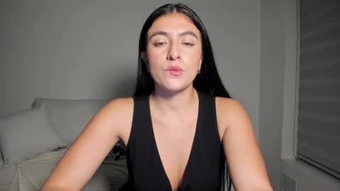 Snapshot of diana_jones_ chatting on 12-20-25, 01:12 POCA online show from 12-20-25, 01:12